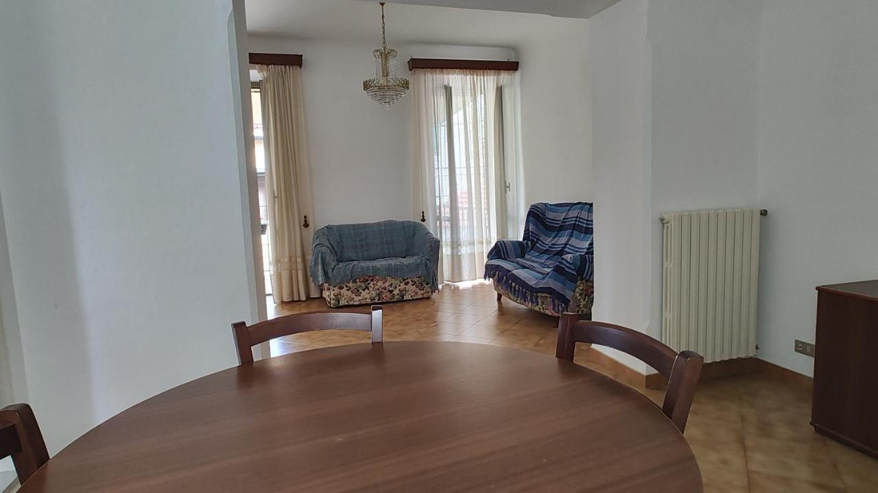 Countryhouse Traversa Du Furnu 因佩里亚 外观 照片